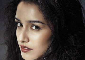 shraddha kapoor to be part of shaukeen remake