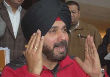 sidhu leads the pack of 15 in bigg boss house