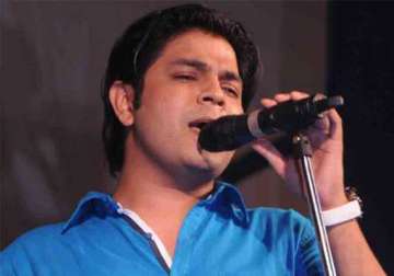 singer ankit tiwari made mms of victim and threatened her of uploading it on web