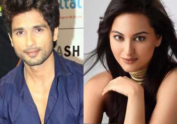 sonakshi excited about dancing with shahid kapoor in namak