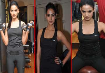 sonal promotes 3g in a gym watch pix