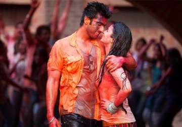2 states collection rs 55 cr in six days beats main tera hero and ragini mms 2
