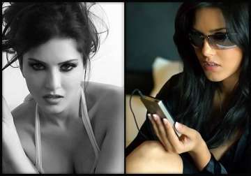 sunny leone s contact number goes viral see pics