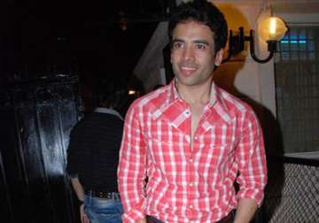 tusshar thrown out of home during navratra