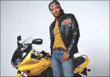 uday chopra falls off his bike