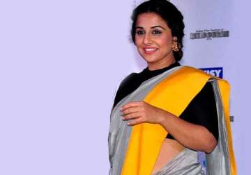 vidya balan pregnant dropped from durga rani singh and hamari adhuri kahaani see pics