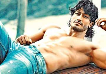 vidyut jammwal has found his own stardom in southern cinema