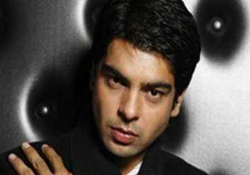 vipul roy happy to do comic role
