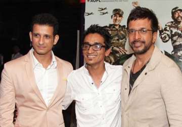 war chhod na yaar director plans special screenings for the army