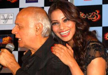 when mahesh bhatt acted as morale booster for bipasha
