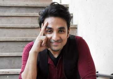 who is vir das new girl in his life