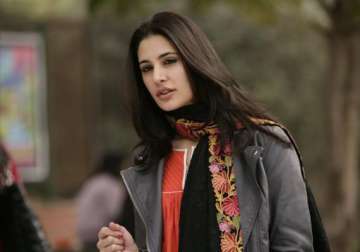 why did nargis fakhri cry