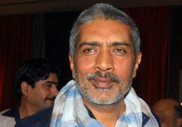 aarkshan tries to tell a therapeutic story prakash jha