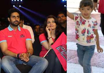 aaradhya bachchan joins the entire family to cheer for pink panthers at pro kabaddi league