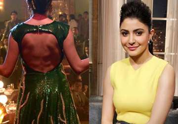 after botched lip surgery anushka sharma puts on display bony structure see pics