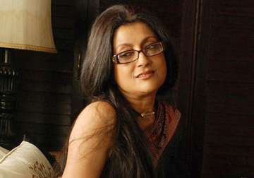 saradha chit fund scam aparna sen appears for questioning