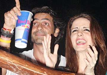 sussanne parties with good friend arjun rampal post split with hrithik see pics