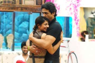 bigg boss 7 couple armaan tanishaa to celebrate valentine s day together see pics