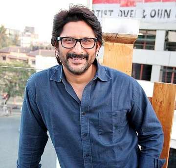 arshad warsi doesn t know how to pack his bag