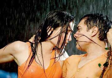 mumbai monsoon brings cheer to b town celebrities see pics