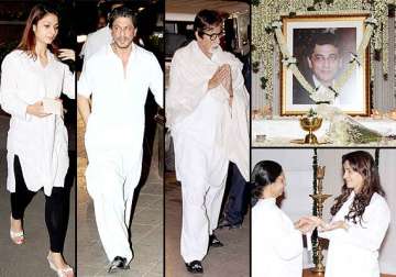 amitabh shah rukh madhuri at juhi chawla s brother s prayer meet see pics