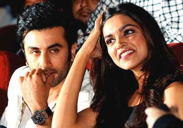 ranbir deepika starrer tamasha plot revealed see pics