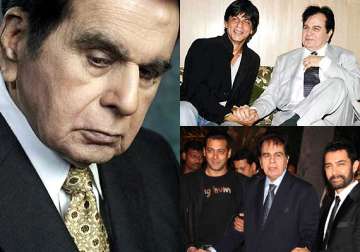 dilip kumar s biography launch bollywood khans to attend lata mangeshkar to sing see pics