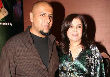 farah makes vishal dadlani do bizarre things