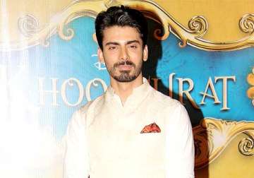 pak actor fawad ignores criticism over doing bollywood film