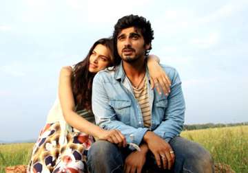 finding fanny premiere to be held 17 days before its release see pics