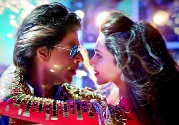 shah rukh khan kicks with the happy trailer of happy new year watch trailer