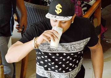 revealed not vodka but lassi is honey singh s favourite see pics