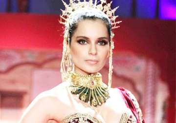 kangana ranaut talks about being versatile in bollywood