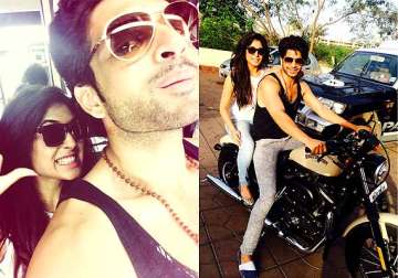 are karan kundra kritika kamra in love again spotted sharing a bike ride see pics
