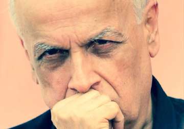 mahesh bhatt miffed with fake facebook account reports it to mumbai police