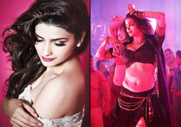 has prachi used silicon cups to enhance her assets in ek villain song see pics
