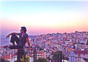 ranveer singh reveals the plot of dil dhadakne do see pics