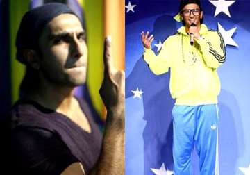 ranveer singh does a manchow rap for kill dil