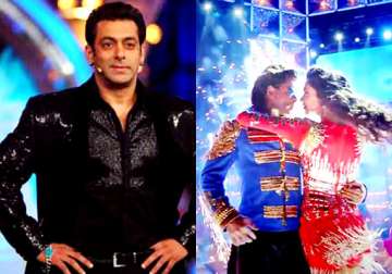bigg boss 8 shah rukh to promote happy new year with salman see pics