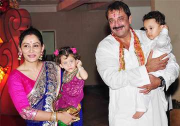 sanjay dutt s 3 year old son to make his debut in bollywood see pics