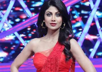 shilpa shetty wants women to take care of their beauty