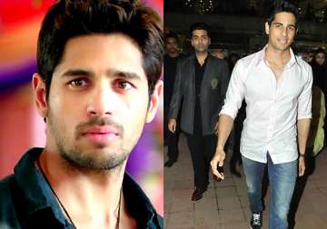 sidharth malhotra slams report of karan johar landing him big projects