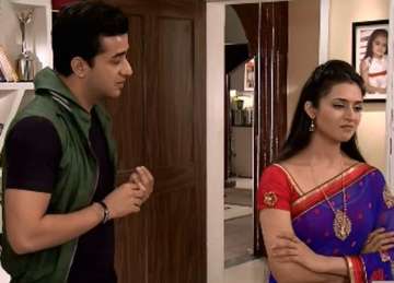 yeh hai mohabbatein ishita misunderstood romi sarika s frienship will the truth be out