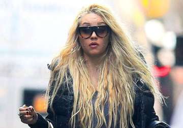 amanda bynes arrested for drug possession