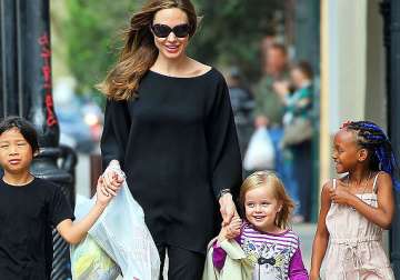 angelina jolie wants daughters to have individuality