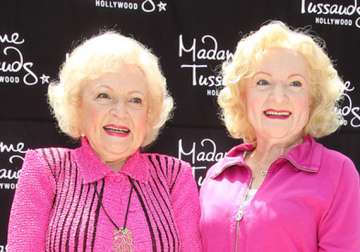 betty white gets waxed in hollywood