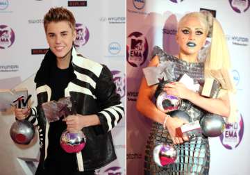 bieber gaga dominate mtv awards in belfast