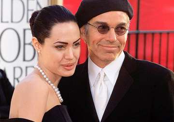 angelina jolie still in touch with ex husband billy bob