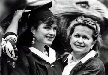 brooke shields mom dead at 79