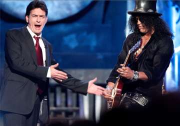 charlie sheen recalls doing cocaine with slash